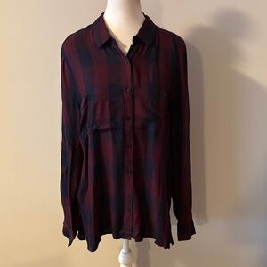 Hazel Plaid Button-Up Long Sleeve Shirt. Size Large